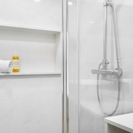 Joivy Principe Real 2br With Terrace Nearby Botanical Garden Of Lejlighed Lisboa