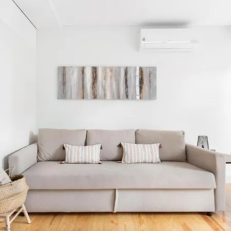 Apartment Joivy Principe Real 2br With Terrace Nearby Botanical Garden Of *