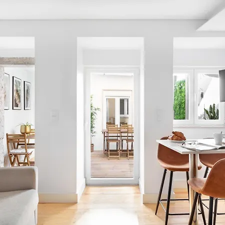 Apartment Joivy Principe Real 2br With Terrace Nearby Botanical Garden Of